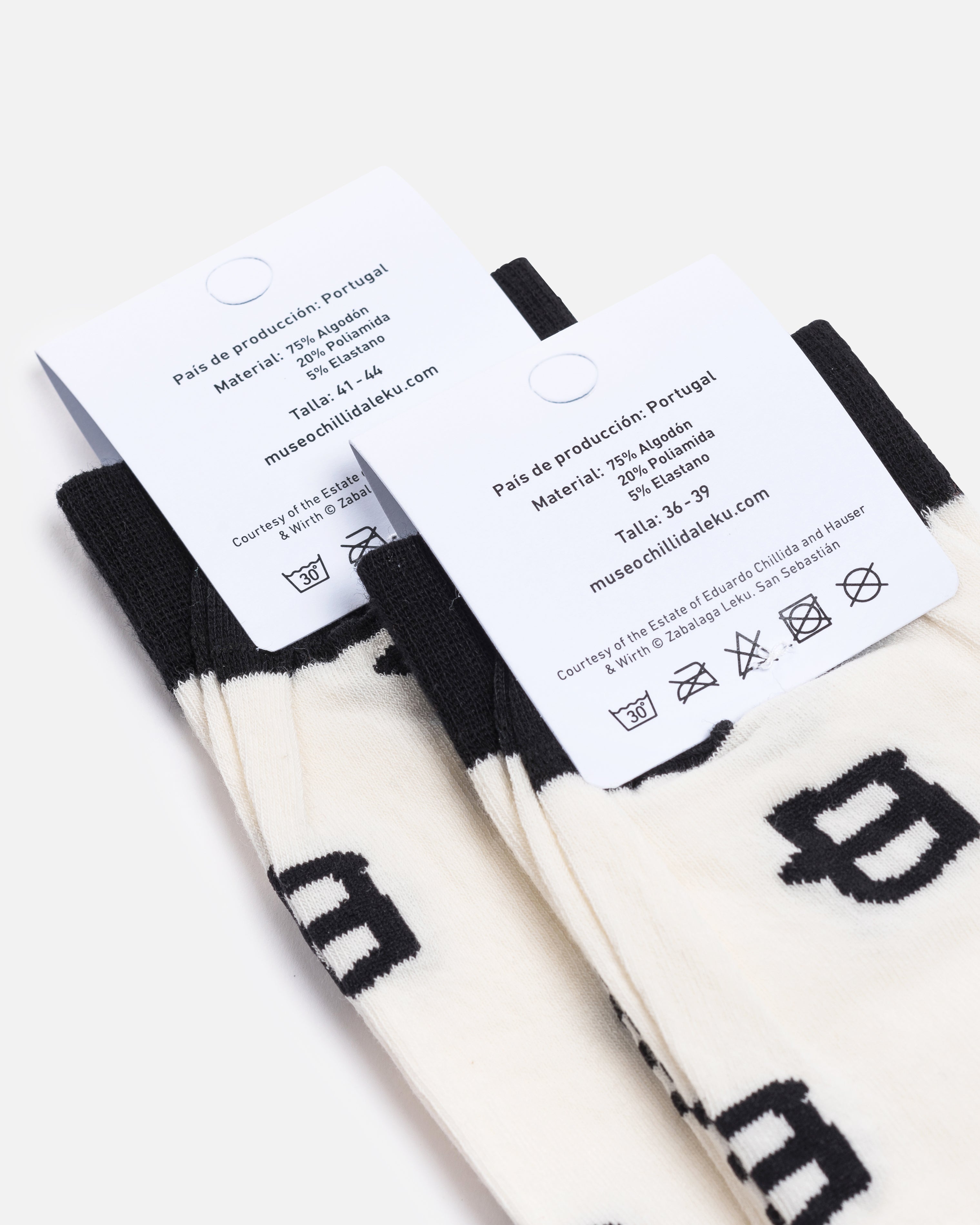 CALCETINES FIRMA EDUARDO CHILLIDA