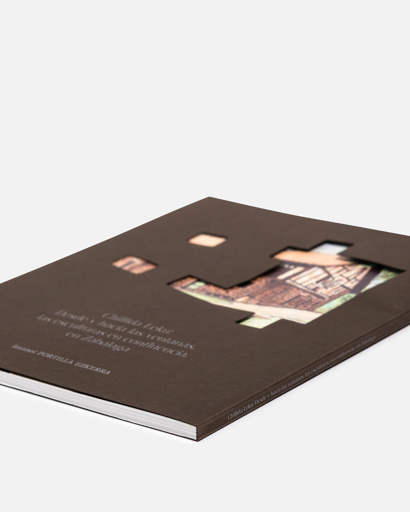 CHILLIDA LEKU: DESDE Y HACIA LAS VENTANAS